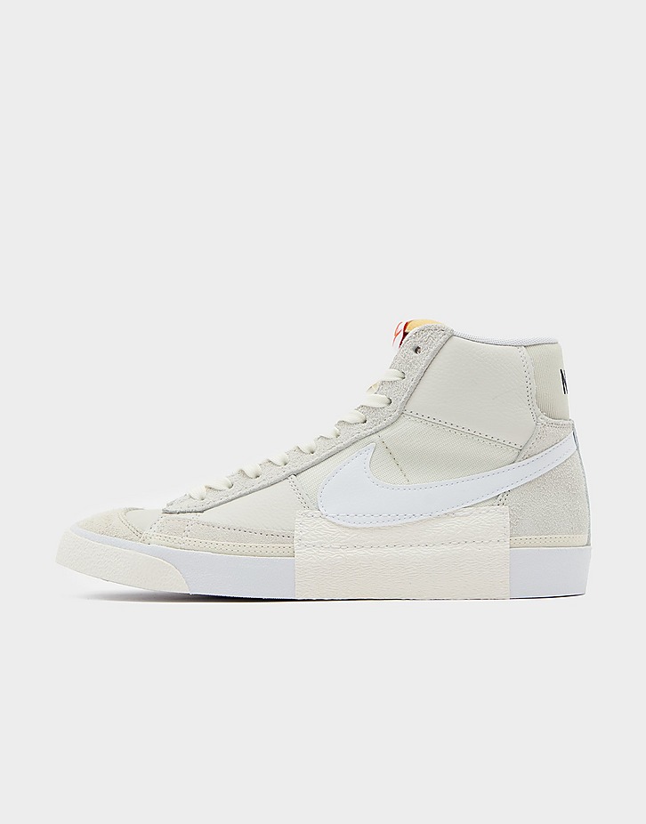 Nike Blazer Mid '77 Pro Club